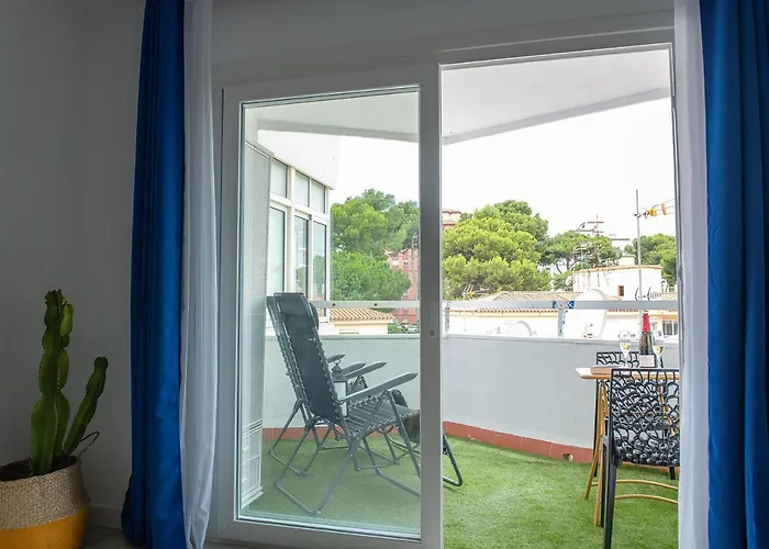 La Chica De La Perla * Torremolinos